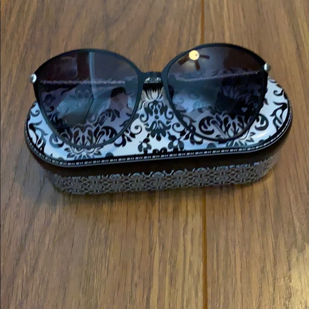 Brighton Sun glasses with case